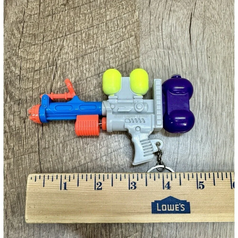 Vtg Super Soaker Pump Action Water Gun Pistol Keychain Keyring Larami 1995 90s - Picture 3 of 6